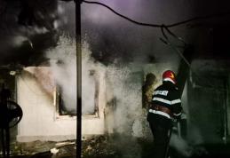 Incendiu într-o gospodărie din Coțușca. Proprietara de 70 de ani, a suferit un atac de panică