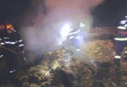 Zece tone de furaje distruse în urma unui incendiu, la Leorda