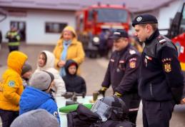 „Împreună, mai pregătiți” – acțiuni de informare și educare preventivă la Vârfu Câmpului - FOTO