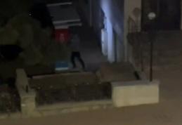 Tânăr de 18 ani oprit cu focuri de armă după ce a spart mai multe puncte de livrare din Dorohoi