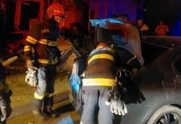 Un autoturism scăpat de sub control s-a oprit într-o casă din Botoșani