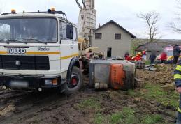 Tragedie în Viișoara Mică! Un bărbat de 35 de ani și-a pierdut viața după ce s-a răsturnat cu un utilaj