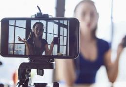Adolescenții sub 16 ani nu vor mai putea face live-uri pe Instagram fără acordul părinților