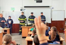 Pompierii alături de copii, în „Săptămână Verde” și „Școala Altfel” - FOTO