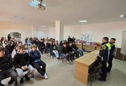 Activitate de prevenire rutieră la Liceul „Regina Maria” din Dorohoi