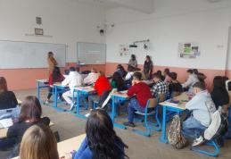Ziua Educației Financiare marcată la Liceul Tehnologic „Alexandru Vlahuță” Șendriceni