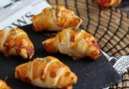 Mini croissante aperitiv