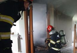 Bucătăria unei locuințe din Pădureni cuprinse de flăcări. Pompierii dorohoieni au intervenit