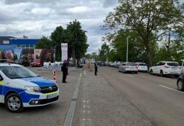 Polițiștii rutieri acționează pentru siguranța traficului în zona Festivalului din localitatea Roma