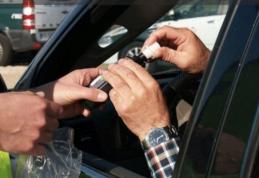 Depistat sub influența alcoolului la volan după deoarece se deplasa în zig-zag