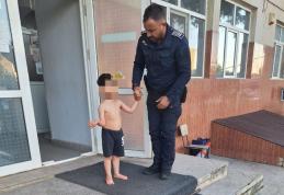 Un copil de 4 ani, găsit de polițiști pe stradă, după ce ar fi căzut de la etajul 1