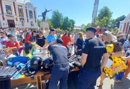Cei mici s-au întâlnit cu jandarmii, în cadrul activităților organizate la Dorohoi