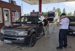 Mașină radiată în Letonia, reapare la granița cu R. Moldova