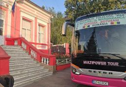 Ansamblul folcloric „Mugurelul-Mărgineanca” reprezintă județul în acest weekend la Slatina