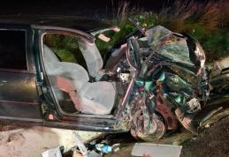 Accident tragic cu o ambulanță, lângă Botoșani. Doi tineri au murit, iar alte patru persoane au fost rănite