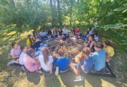 Tabăra din pridvorul satului Smârdan: „Nici un copil fără vacanță” – bucurie, credință și comuniune - FOTO