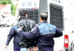 Un botoșănean și-a legat mama cu niște cabluri în urma unei discuții în contradictoriu. Acesta a fost reținut pentru 24 de ore