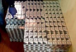 Percheziții efectuate de polițiștii din cadrul Serviciului de Investigare a Criminalității Economice. 2500 de pachete de țigări confiscate