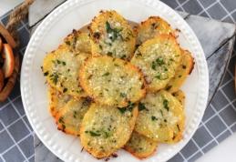 Cartofi crocanți cu parmezan