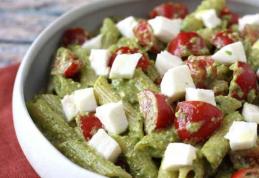 Paste reci cu roșii cherry și mozzarella