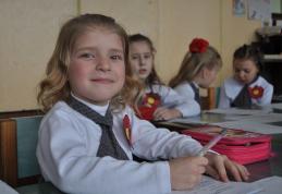 Școala Al. I. Cuza Dorohoi „ Step by Step  - 100 de zile de școală”