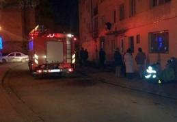 Șase persoane evacuate în miez de noapte din cauza unui vecin neglijent