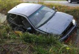 Șofer BEAT, găsit cu mașina în șanț de polițiști. Care au fost urmările incidentului