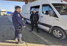 A plătit 200 de dolari pentru a deveni șofer fals