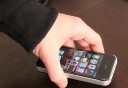 Bărbat reținut după ce a furat un telefon mobil din incinta unei societăți de pariuri sportive