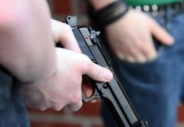 Peste 30 de deținătorii de arme verificați de polițiști 