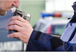 Șofer REȚINUT de polițiști după ce s-a urcat „MORT DE BEAT” la volan: Bărbatul avea o alcoolemie de 1,32 mg/l