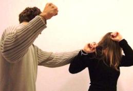 Bărbat reținut pentru violență în familie