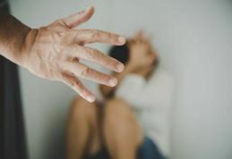 Patru persoane reținute pentru infracțiunea de lovire sau alte violențe 