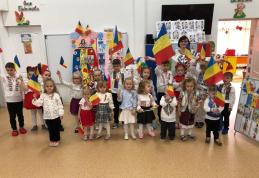 „Români mici cu inimi mari” - 1 Decembrie - Lecția de iubire față de țară: Activitate desfășurată la Grădinița cu P.P. Nr. 6 Dorohoi