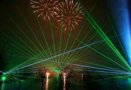 Consultare publică: Foc de artificii sau spectacol laser? Dorohoienii pot decide tipul de spectacol din noaptea de Revelion