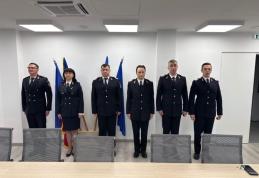 Pompieri înaintați în grad de Ziua Națională a României - FOTO