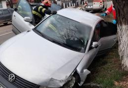 Accident la Brăiești! Bărbat ajuns la spital după a intrat cu mașina într-un șanț de pe marginea drumului