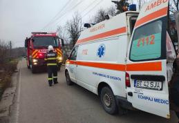 Un bărbat de 87 de ani a murit, iar soția sa, de 81 de ani, a ajuns la spital în urma unui incendiu izbucnit, în această dimineață