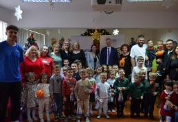 Acțiune dedicată copiilor și sportului, cu sprijinul voluntarilor și al Federației Române de Baschet