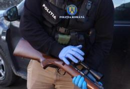 Bărbați reținuți pentru braconaj, amenințare si nerespectarea regimului armelor și munițiilor