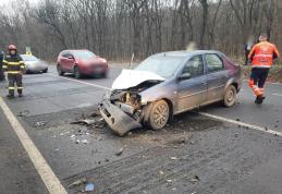 Cinci persoane au primit îngrijiri medicale în urma unui accident rutier - FOTO