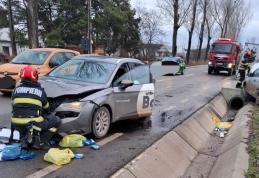 ACCIDENT! O femeie în vârstă de 36 de ani a ajuns la spital în urma unui accident rutier - FOTO