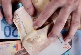 Tânăr reținut pentru tâlhărie calificată după ce a sustras 50 de euro prin acte de violență