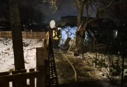 Tragedie la Viișoara. O femeie și-a pierdut viața în urma unui incendiu izbucnit în anexa unde locuia