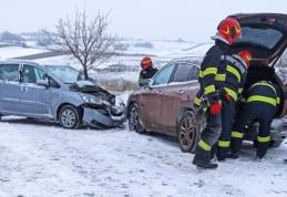 Accident la Cristinești! O femeie a ajuns la spital după impactul dintre două mașini