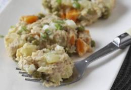 Salată rusească cu maioneză