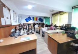 Activitate de educație pentru promovarea integrității cu ocazia celebrării Zilelor Liceului de Artă „Ștefan Luchian”