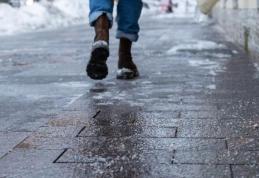 Meteorologii au emis un Cod galben de precipitații mixte, cu depuneri locale de polei