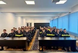 IPJ Botoșani: 43 de tineri, elevi ai școlilor de poliție încep astăzi stagiul de practică