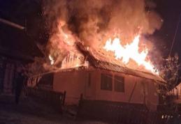 Tânăr reținut după ce a incendiat acoperișul unui imobil aflat în construcție